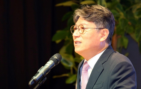 곽재선 KG동부제철 회장. <연합뉴스 제공>